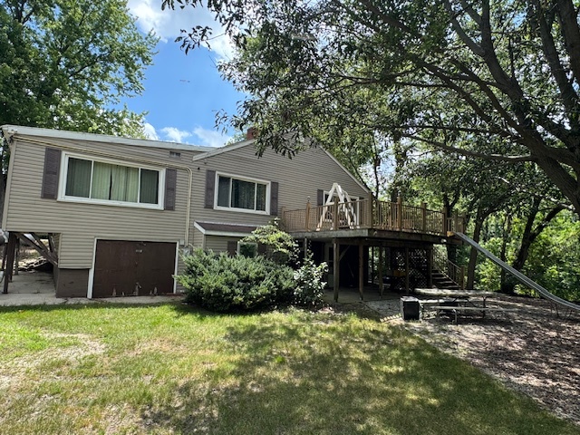 19097 1330 E Road Pontiac, IL 61764 - Photo 1 of 48 a front view of a house with garden