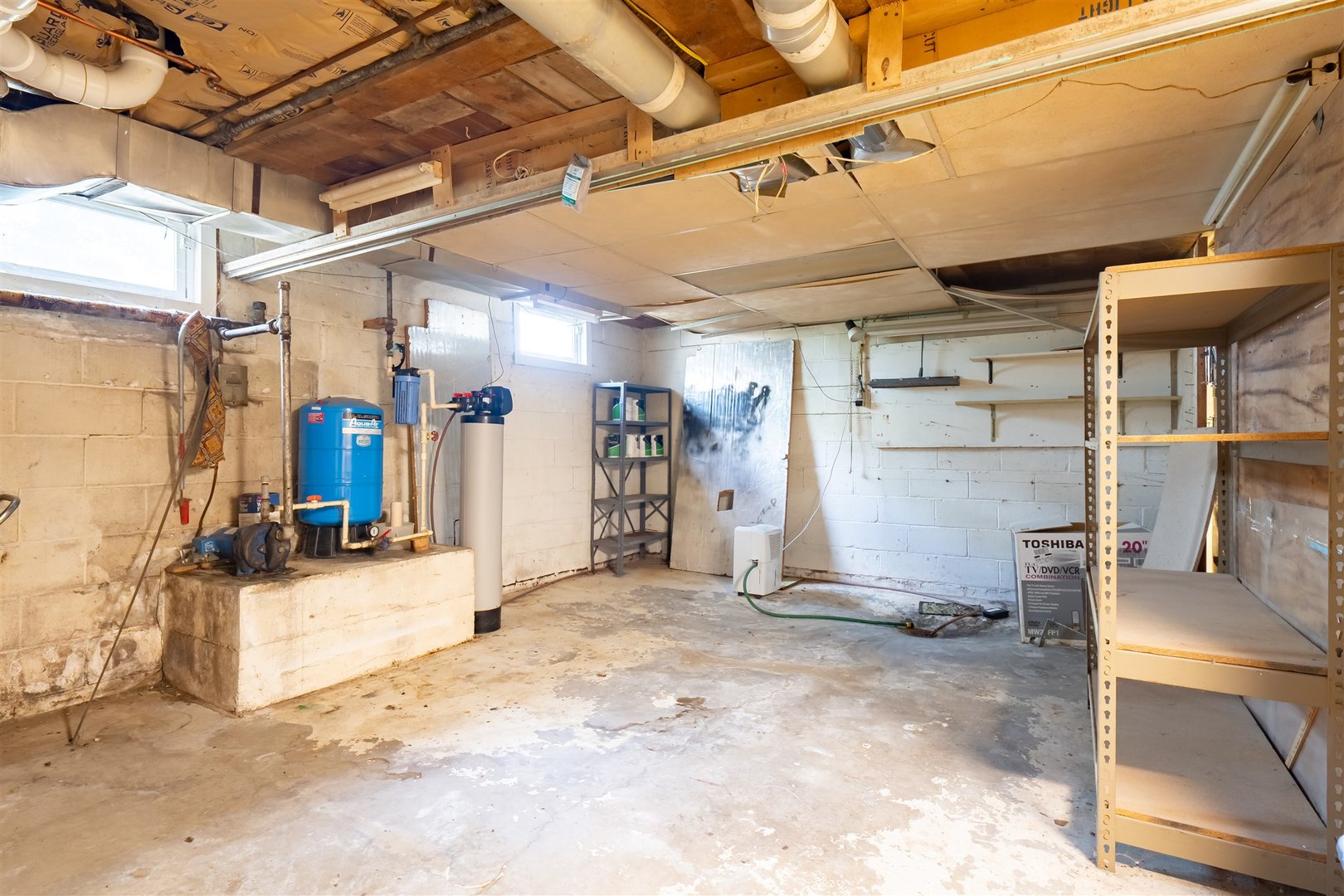 19097 1330 E Road Pontiac, IL 61764 - Photo 23 of 48 a view of a storage room