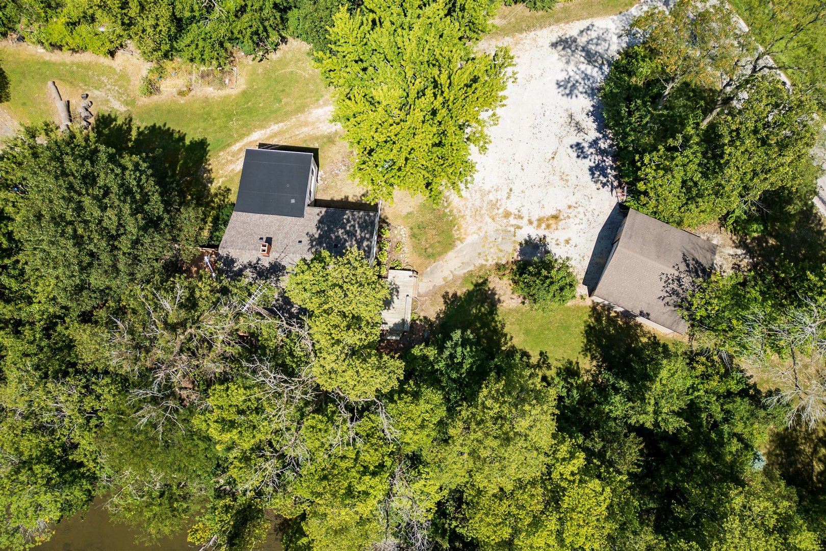 19097 1330 E Road Pontiac, IL 61764 - Photo 47 of 48 an aerial view of a house with a yard and garden