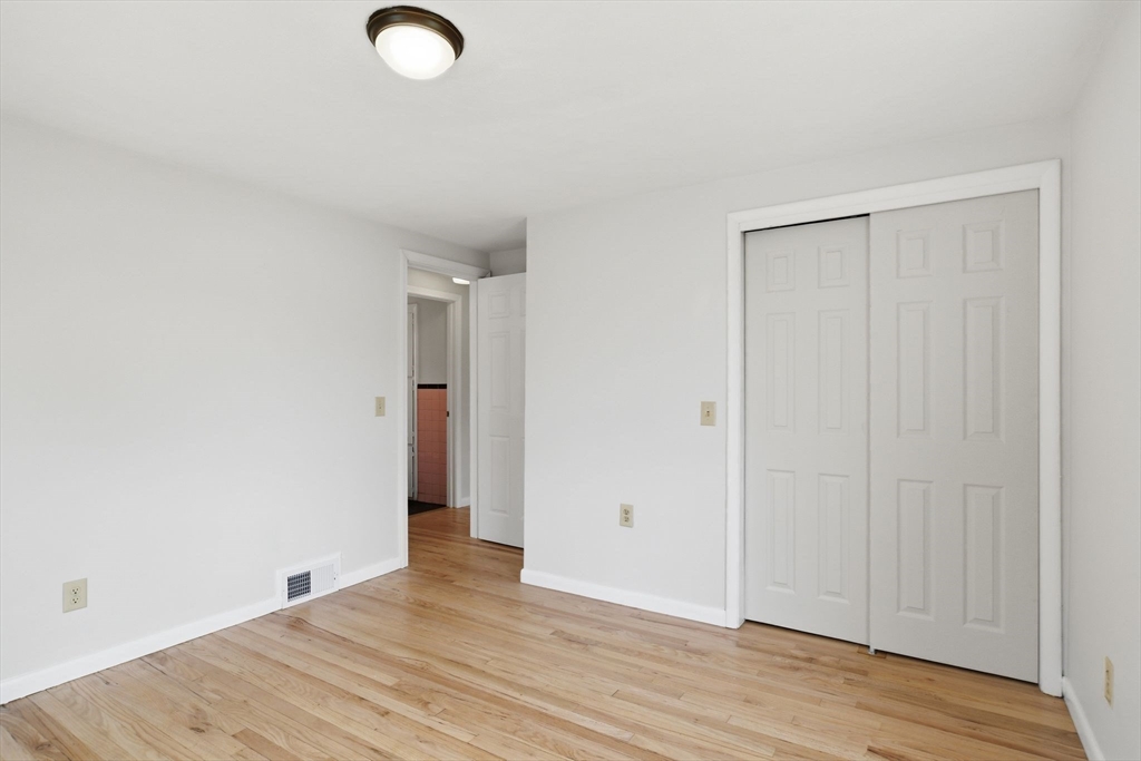 33 Overhill Drive Springfield, MA 01129 - Photo 11 of 31