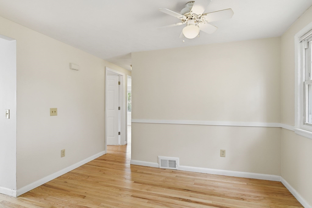33 Overhill Drive Springfield, MA 01129 - Photo 12 of 31