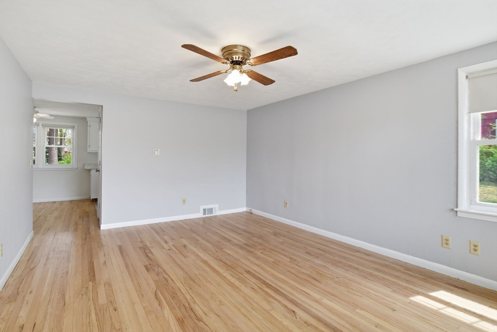 33 Overhill Drive Springfield, MA 01129 - Photo 20 of 31