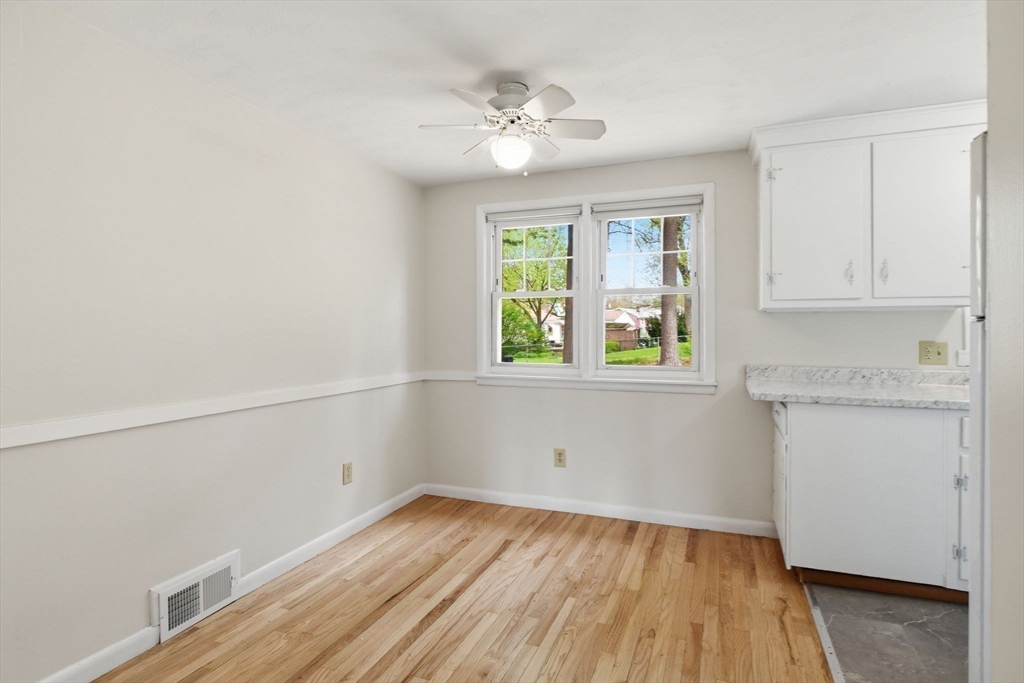 33 Overhill Drive Springfield, MA 01129 - Photo 23 of 31