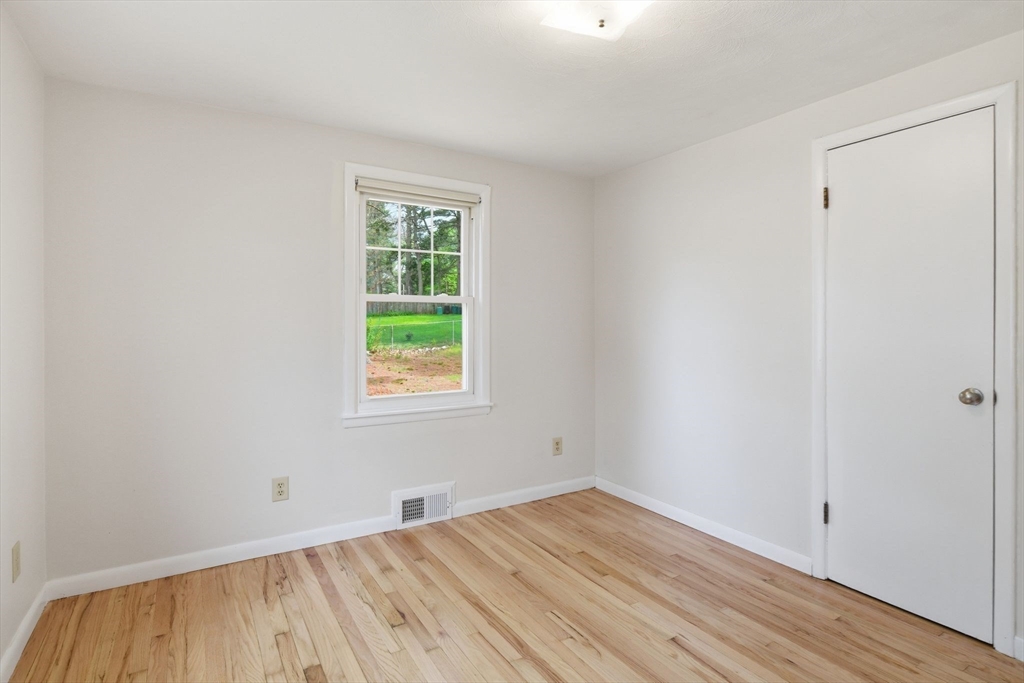 33 Overhill Drive Springfield, MA 01129 - Photo 26 of 31