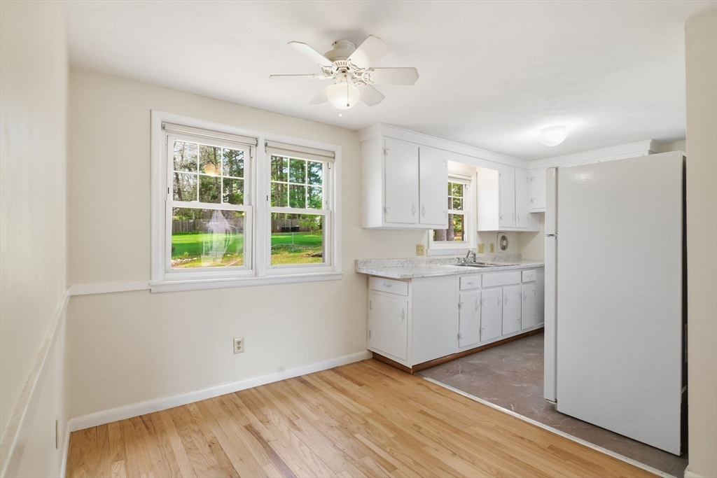 33 Overhill Drive Springfield, MA 01129 - Photo 6 of 31