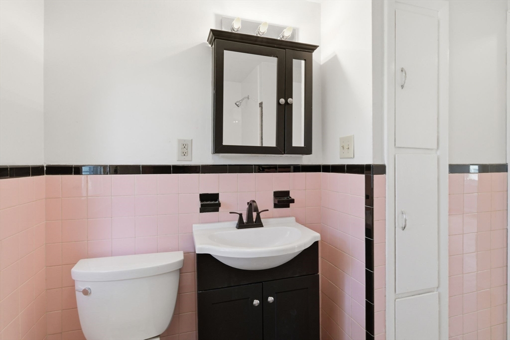 33 Overhill Drive Springfield, MA 01129 - Photo 7 of 31