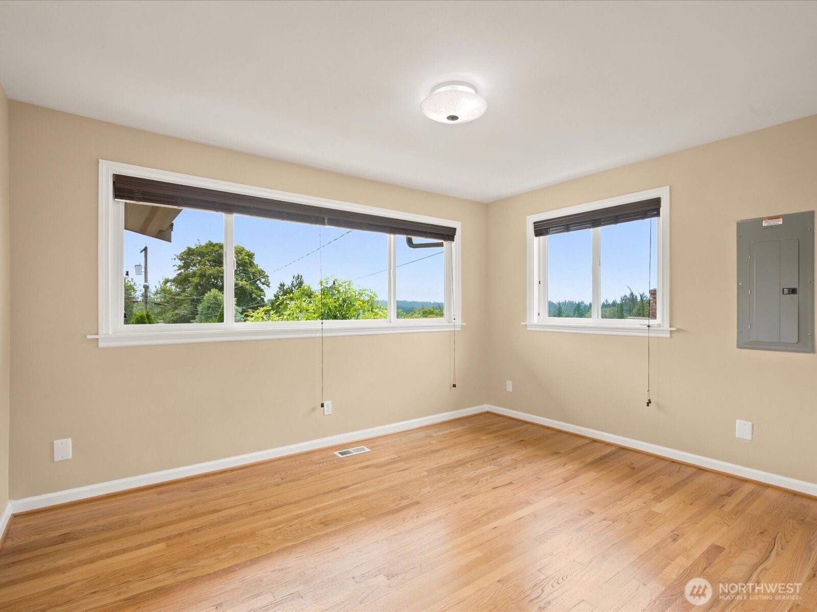 10222 Northeast 198th Street Bothell, WA 98011 - Photo 19 of 40