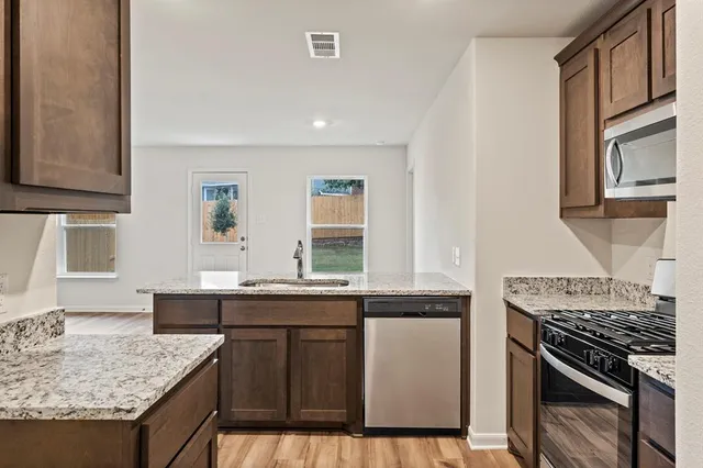 $2,320 | 1113 Tempe Lane, Fort Worth, TX 76108