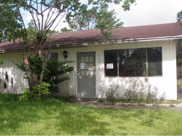 930 Cherokee Road Southeast Palm Bay, FL 32909 - Photo 1 of 6 Primary Photo