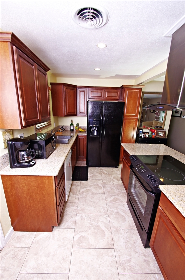 8644 Big Rock Road Santee, CA 92071 - Photo 7 of 25 Gallery Image 7