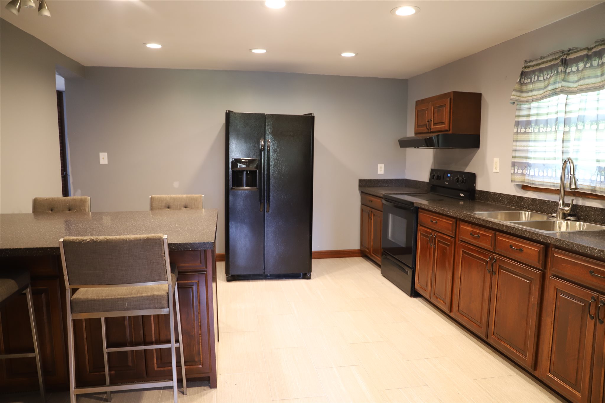3 East County Road Bloomfield, IN 47424 - Photo 2 of 22
