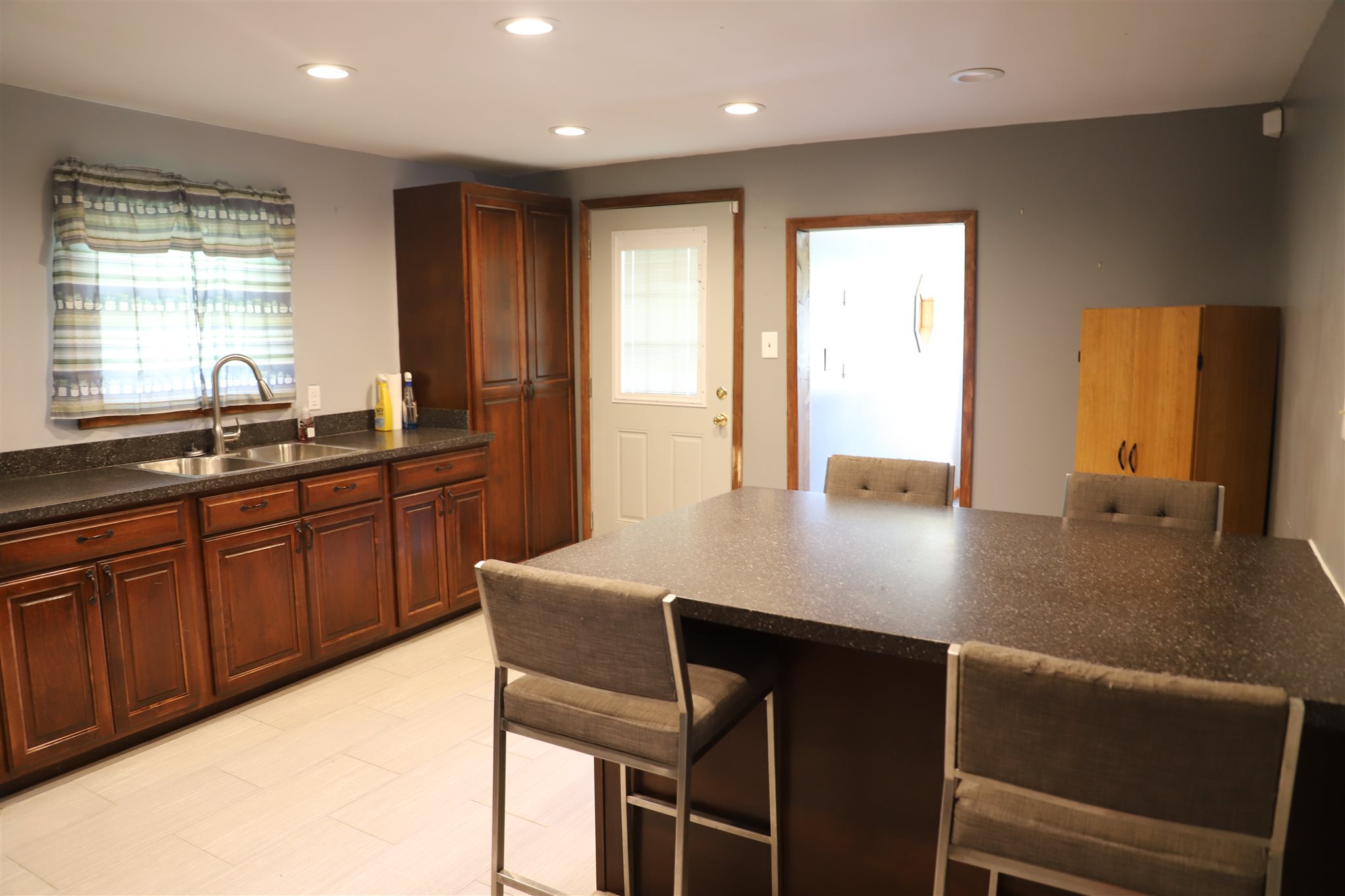3 East County Road Bloomfield, IN 47424 - Photo 3 of 22