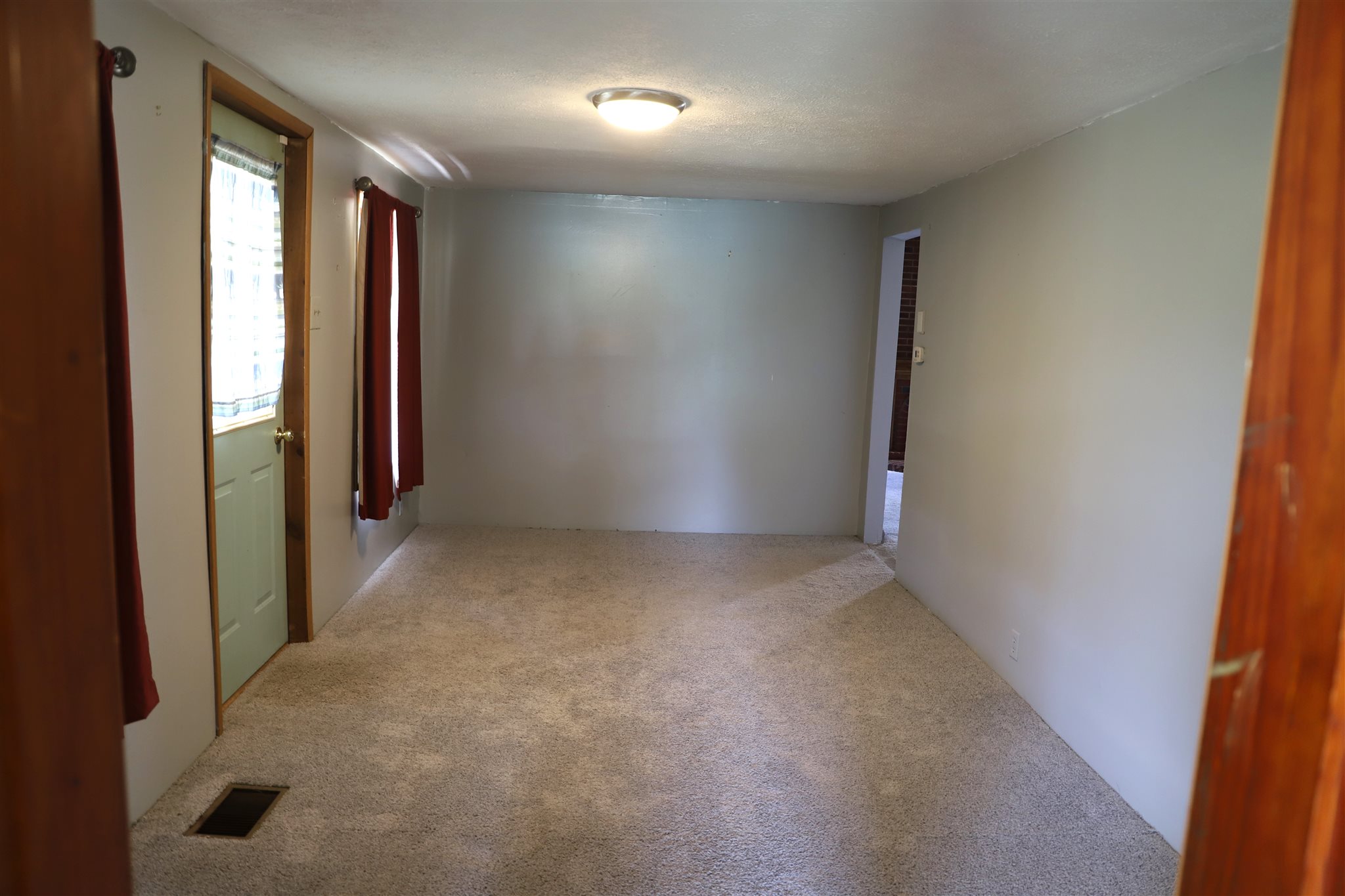 3 East County Road Bloomfield, IN 47424 - Photo 4 of 22