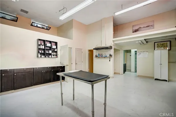 $999,000 | 11915 South Inglewood Avenue, Hawthorne, CA 90250
