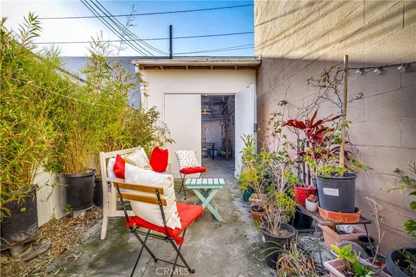 $999,000 | 11915 South Inglewood Avenue, Hawthorne, CA 90250