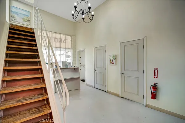 $999,000 | 11915 South Inglewood Avenue, Hawthorne, CA 90250