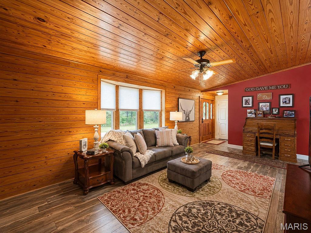 3318 Watson Road Festus, MO 63028 - Photo 8 of 43