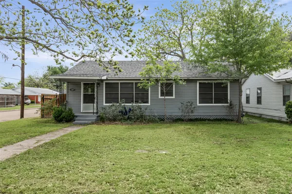 $200,000 | 1507 North Cleveland Avenue, Cameron, TX 76520