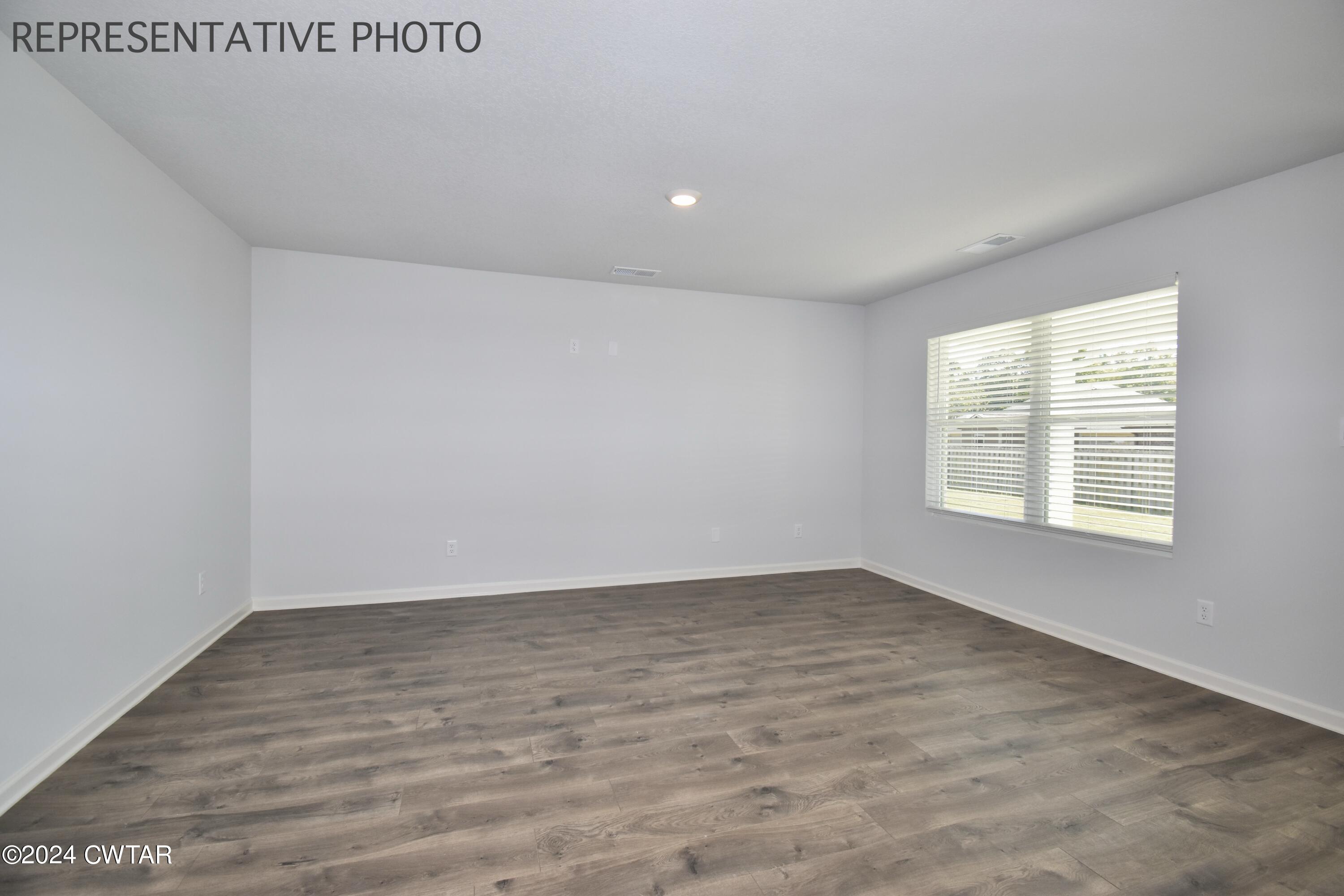 12 Vintage Grove Road Jackson, TN 38305 - Photo 10 of 25 Living Room