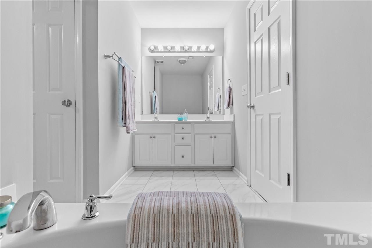 3039 Winding Waters Way Raleigh, NC 27614 - Photo 16 of 30 Gallery Image 16