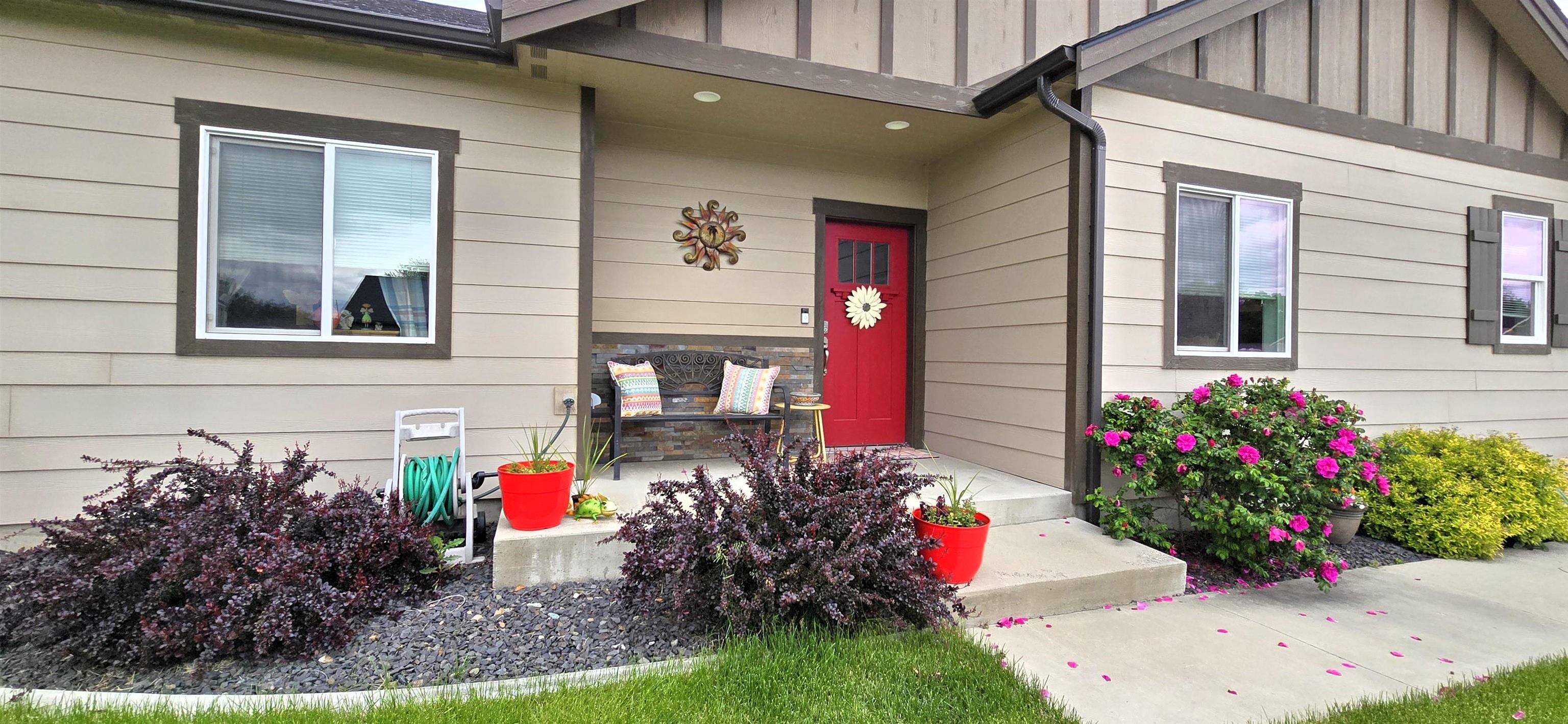 516 North Vercler Road Spokane Valley, WA 99216 - Photo 2 of 37 Gallery Image 2
