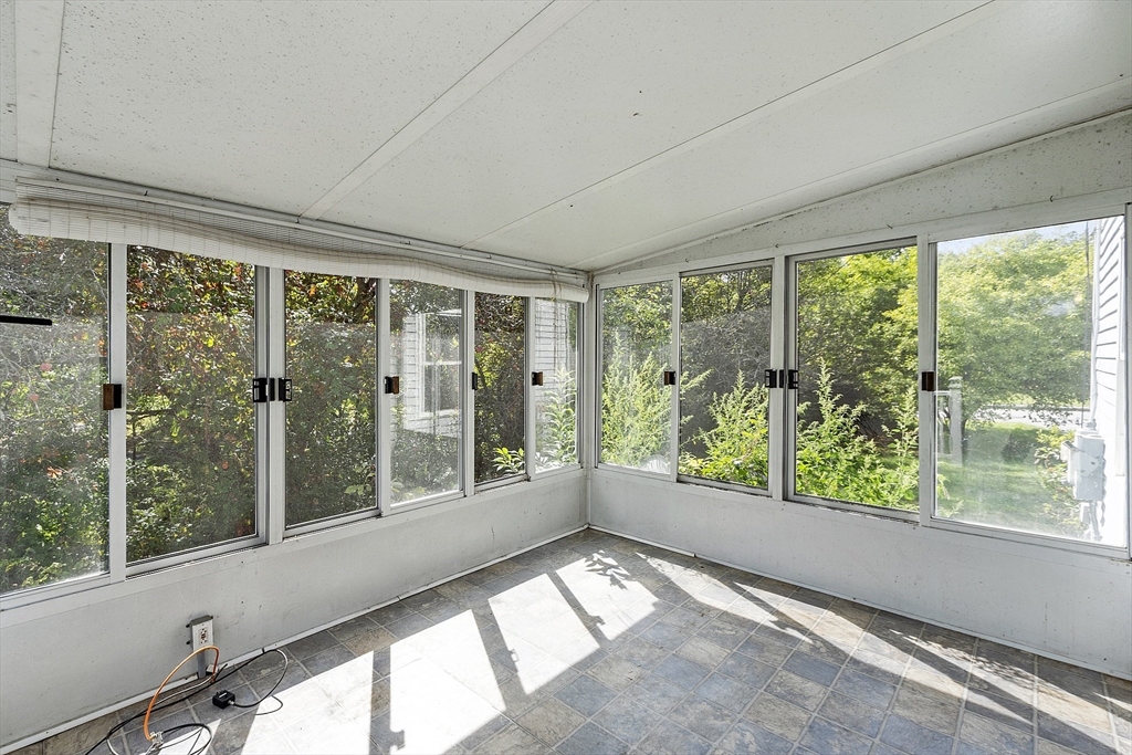 25 Chace Avenue Pepperell, MA 01463 - Photo 12 of 42