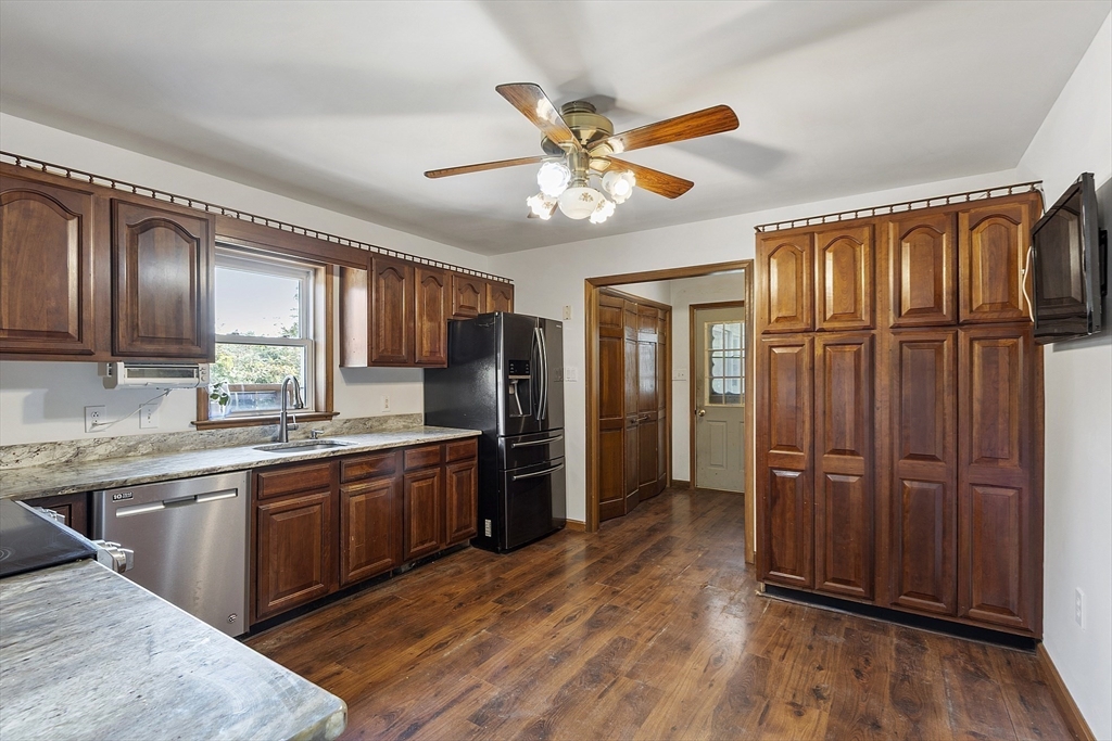 25 Chace Avenue Pepperell, MA 01463 - Photo 26 of 42