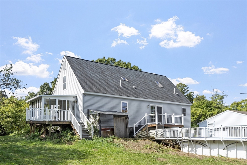 25 Chace Avenue Pepperell, MA 01463 - Photo 3 of 42