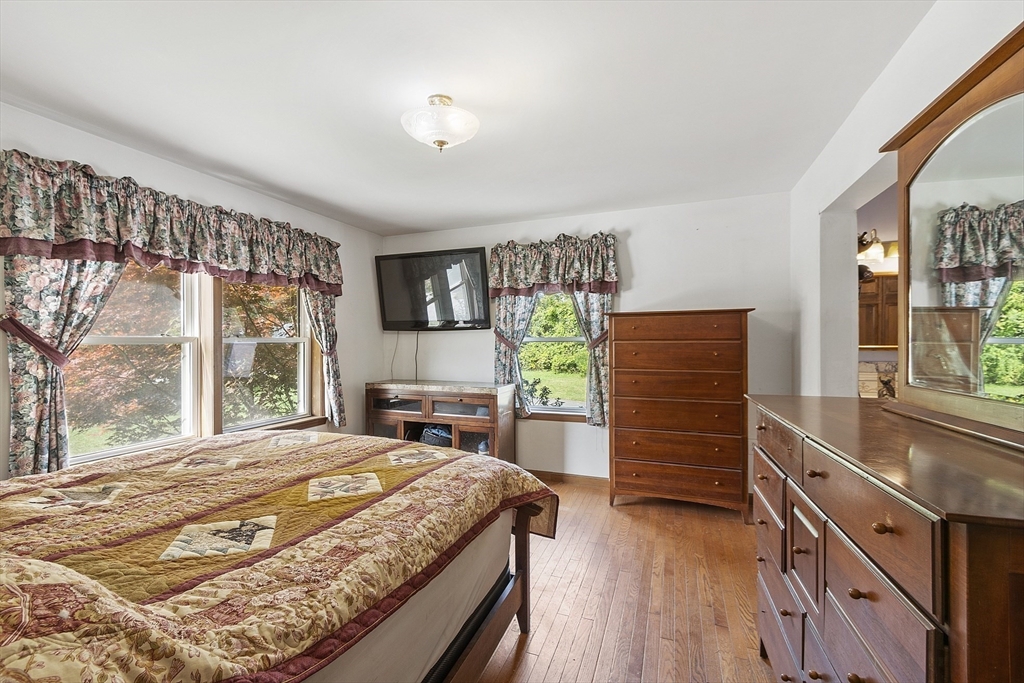 25 Chace Avenue Pepperell, MA 01463 - Photo 31 of 42