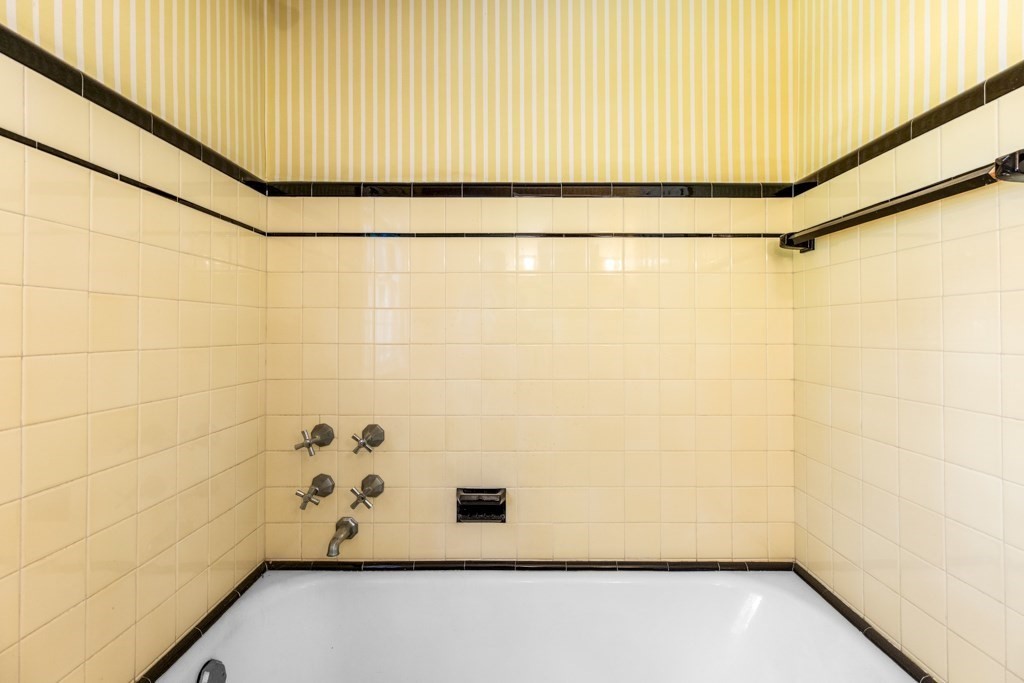 39 Chester Street Arlington, MA 02476 - Photo 8 of 27