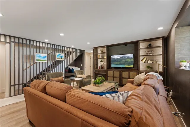 $599,900 | 4108 South Greystone Lane, Spokane, WA 99223