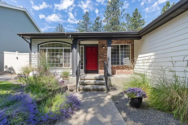 $599,900 | 4108 South Greystone Lane, Spokane, WA 99223