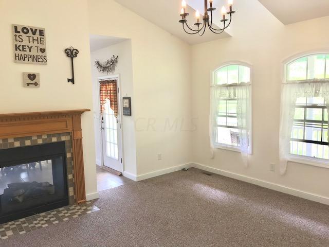 843 Blue Valley Road Southeast Lancaster, OH 43130 - Photo 10 of 29 Gallery Image 10