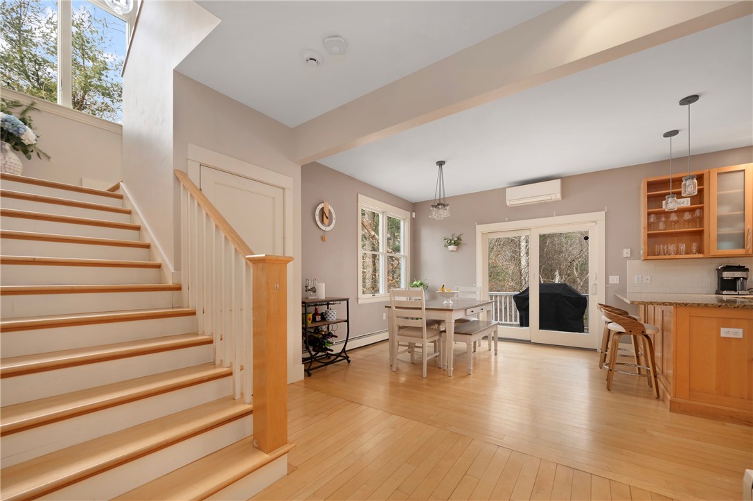 376 Hill Street Coventry, RI 02816 - Photo 9 of 34