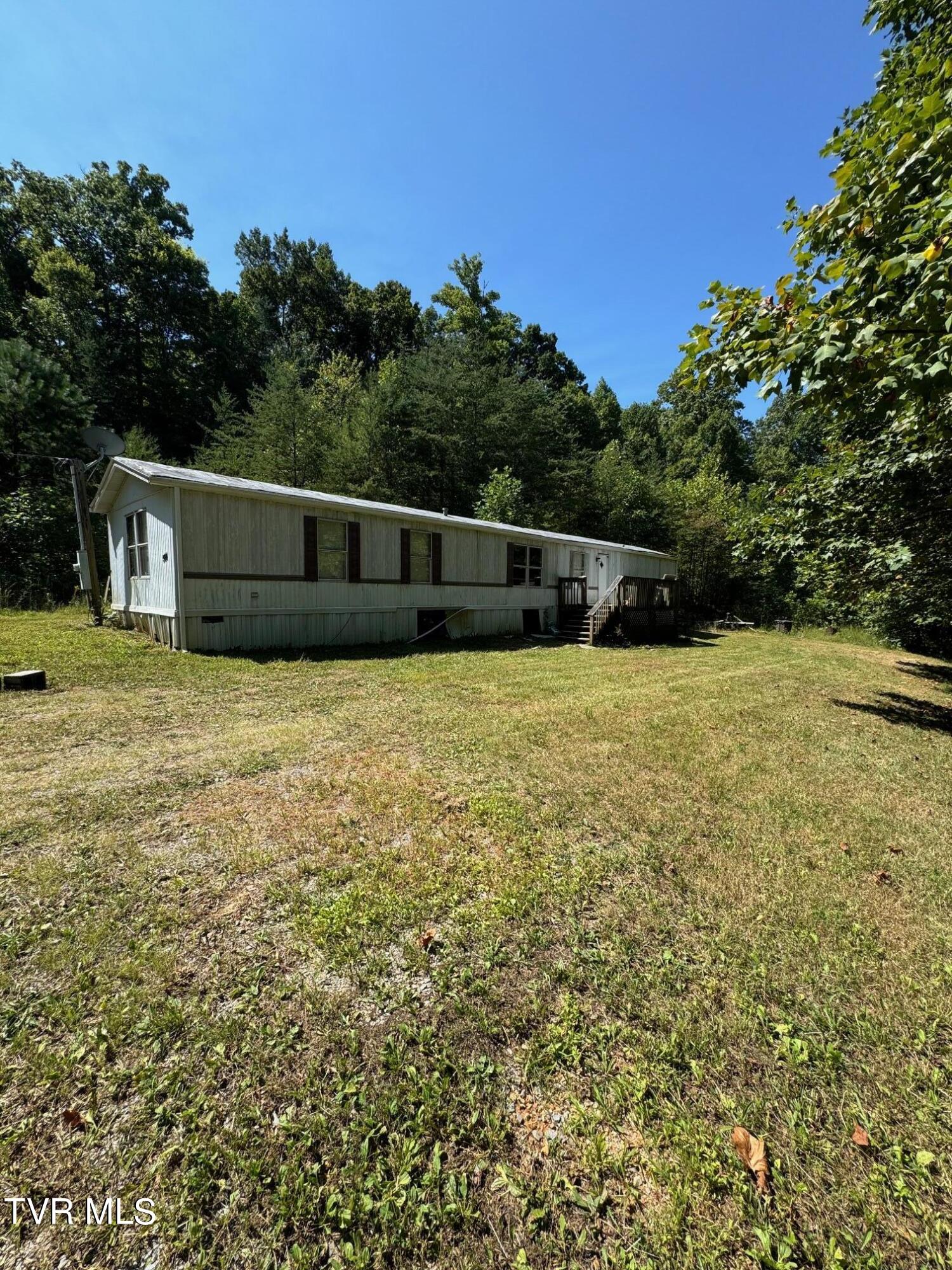 544 Charlie Hicks Road Jonesborough, TN 37659 - Photo 1 of 14 IMG_2784