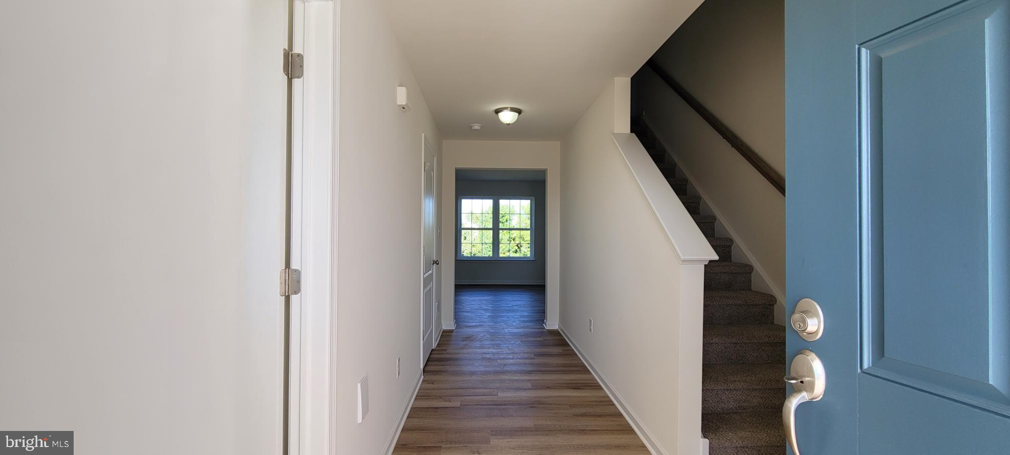 304 Doylestown Road Smyrna, DE 19977 - Photo 2 of 25 Foyer