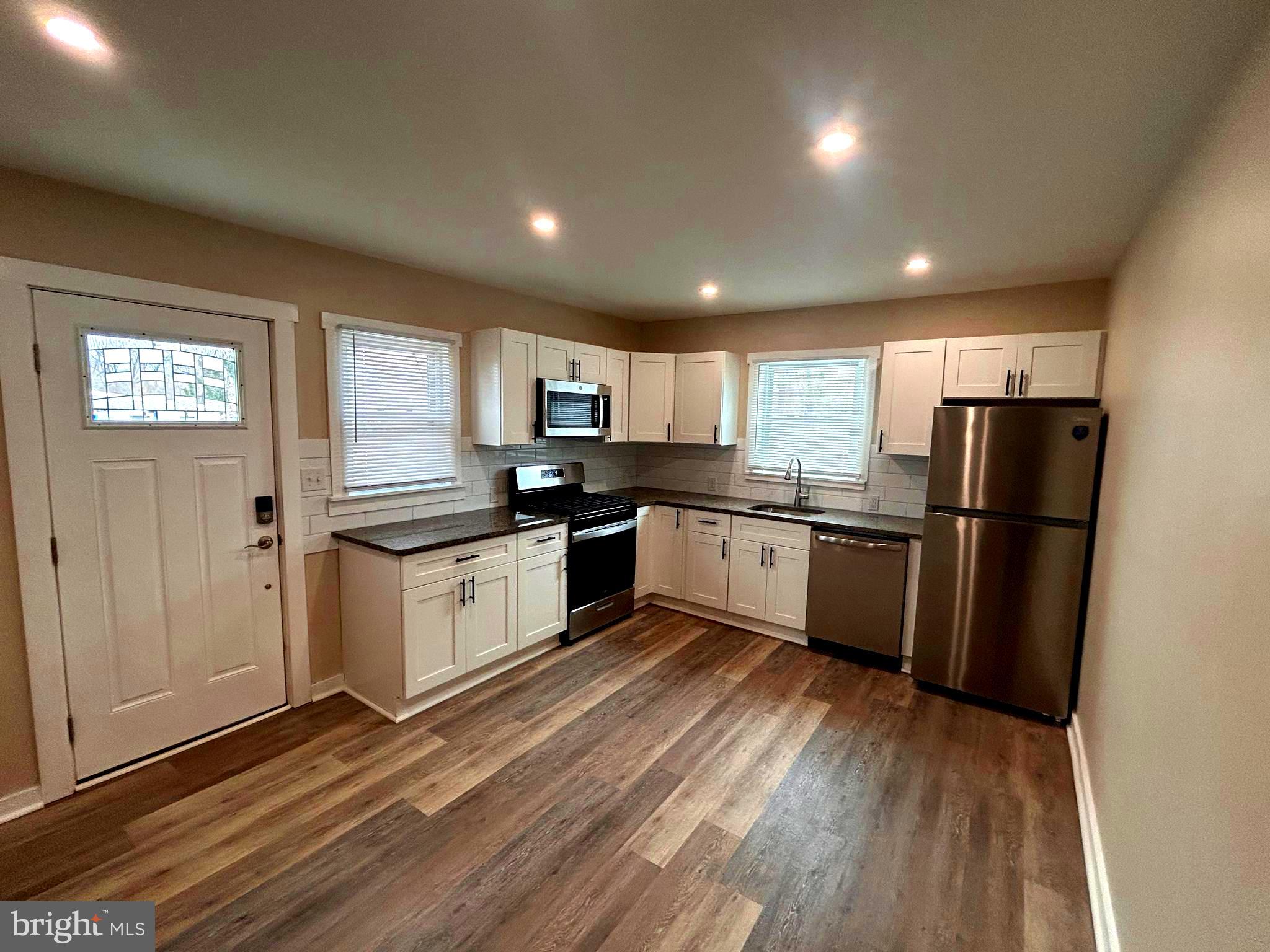 1063 Tanyard Road Woodbury, NJ 08096 - Photo 6 of 21