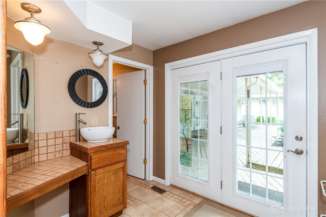 891 East Whipp Road Dayton, OH 45429 - Photo 27 of 56 Gallery Image 27
