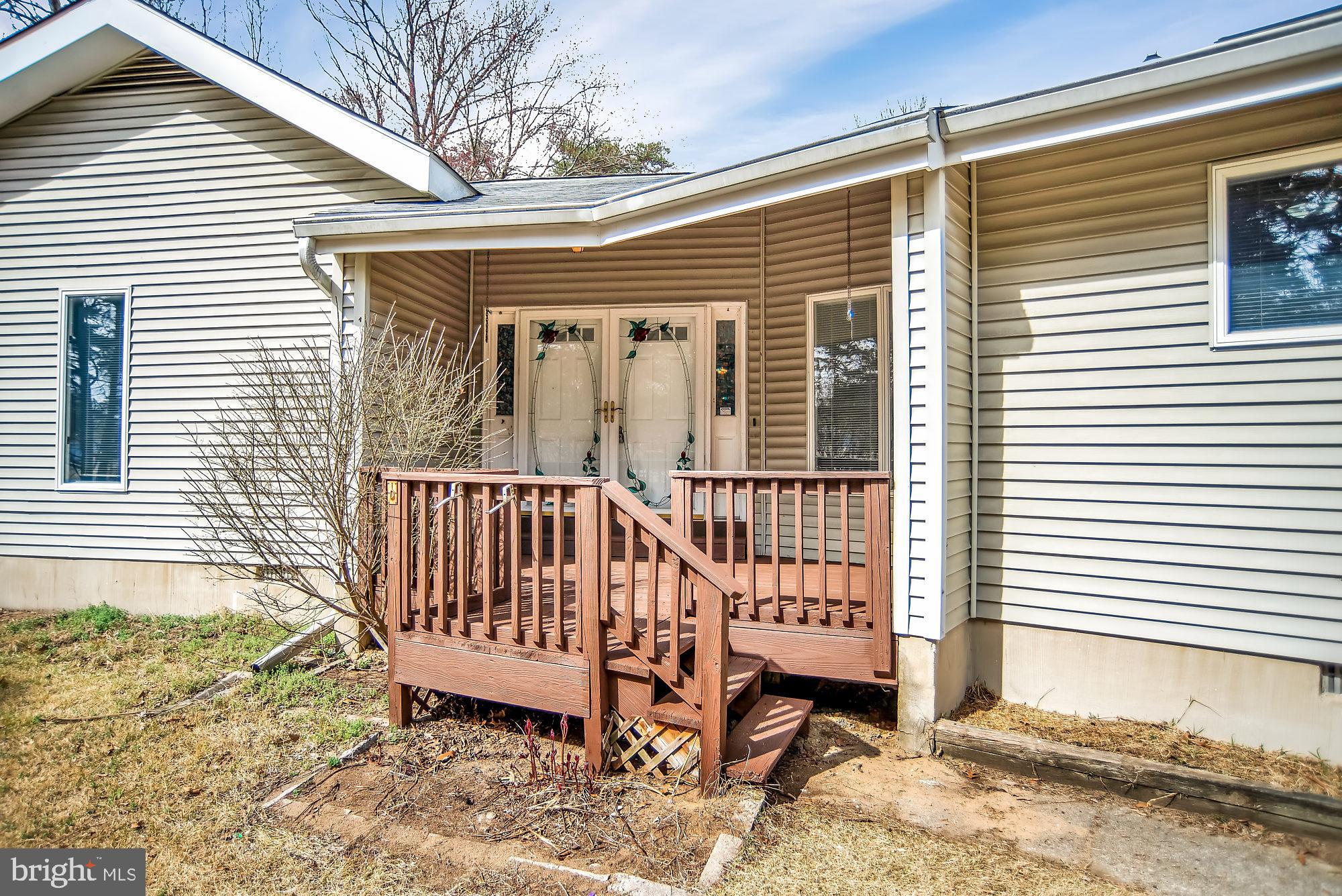 984 Point Pleasant Road Glen Burnie, MD 21060 - Photo 2 of 25 Gallery Image 2