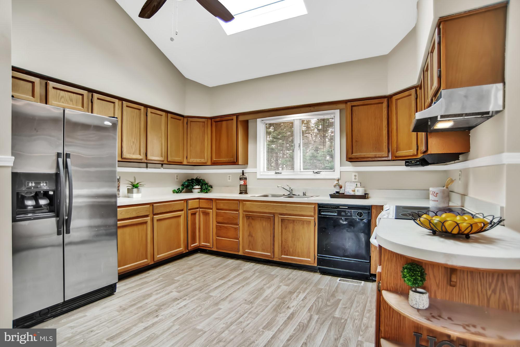 984 Point Pleasant Road Glen Burnie, MD 21060 - Photo 10 of 25 Gallery Image 10