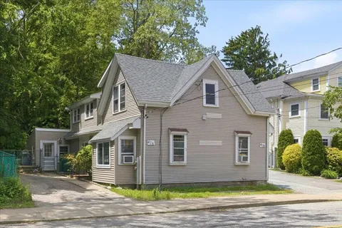 $689,000 | 42 Standish Avenue, Plymouth, MA 02360