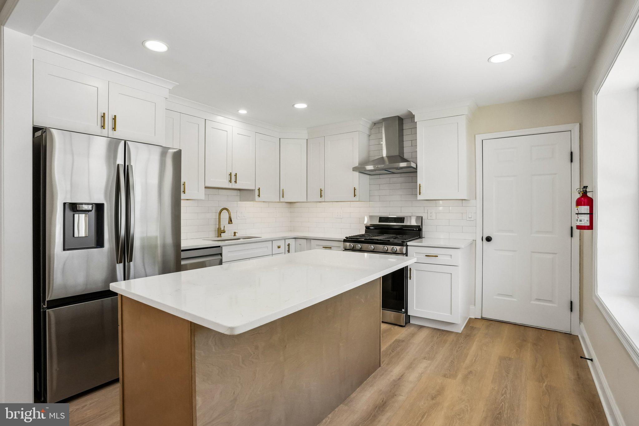 29 Apple Way Marlton, NJ 08053 - Photo 6 of 27 Kitchen island