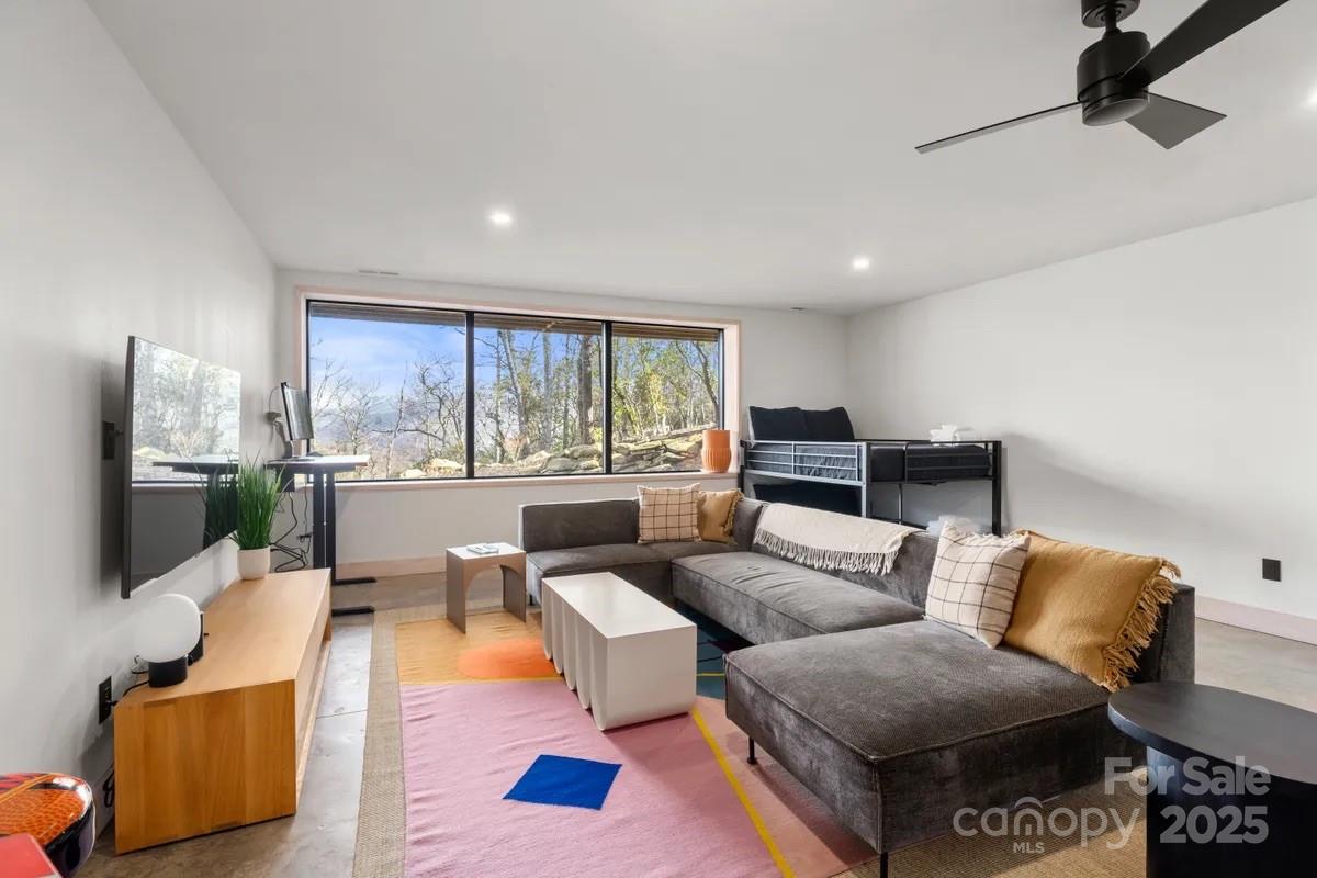 6 Oak Rdg Trail Black Mountain, NC 28711 - Photo 38 of 48