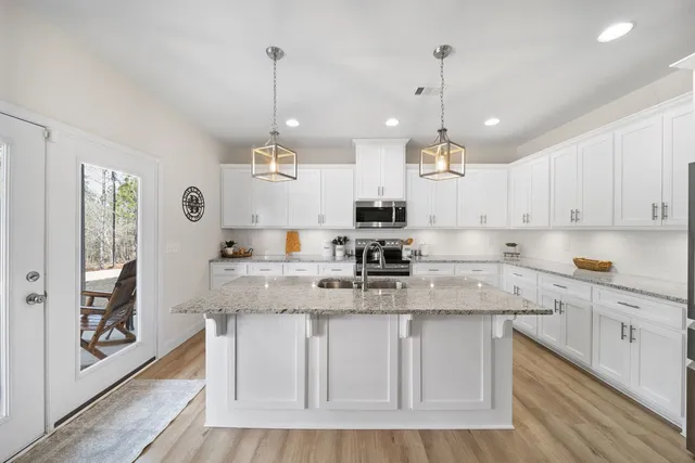 $499,900 | 214 Lee Road 2191, Salem, AL 36874