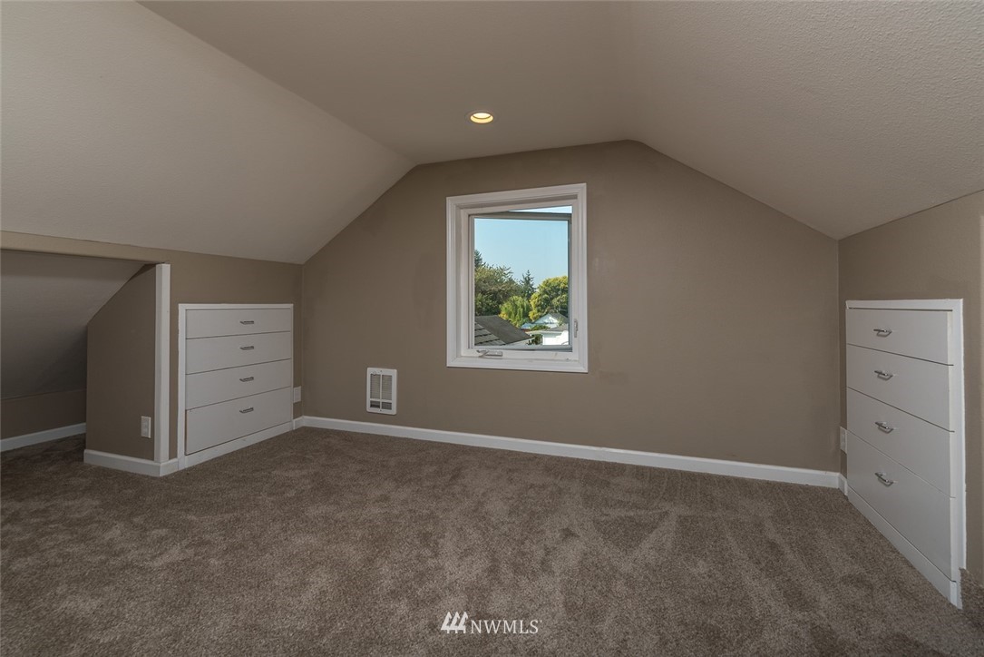 7599 Bruce Road Custer, WA 98240 - Photo 11 of 24