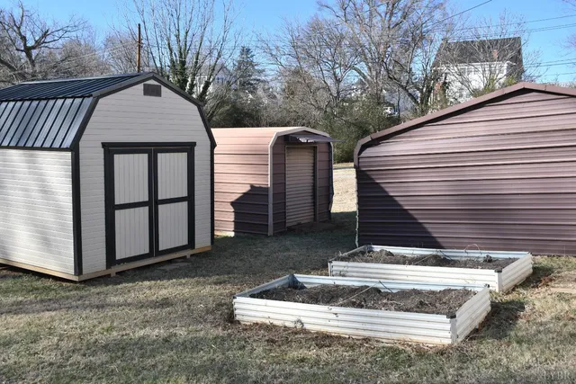 $229,000 | 818 Oak Street, Bedford, VA 24523