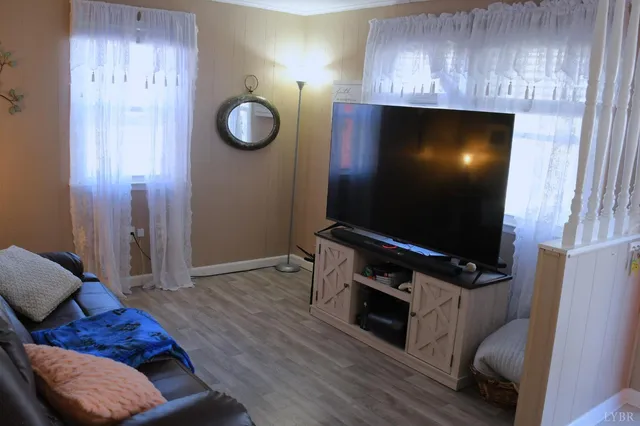 $229,000 | 818 Oak Street, Bedford, VA 24523