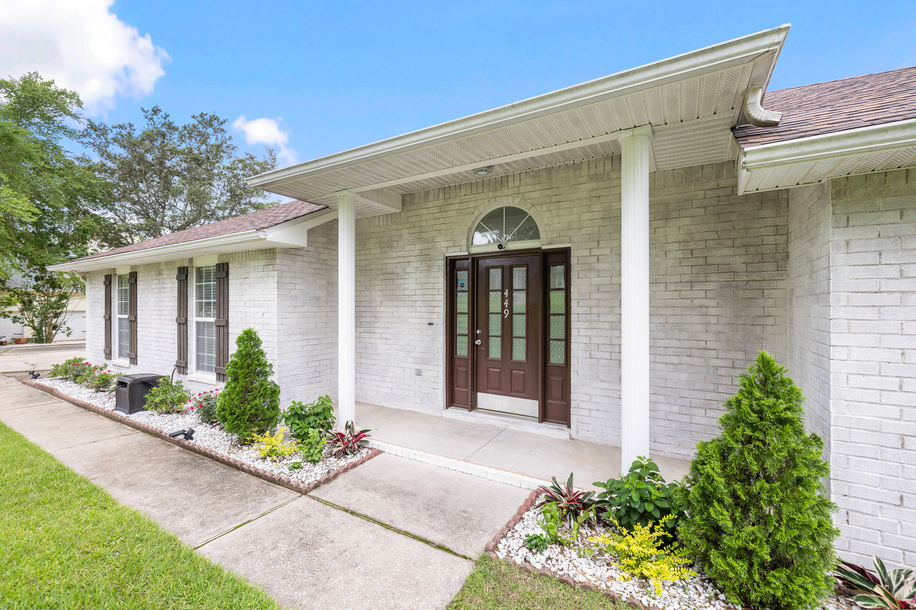 449 Ruckel Drive Niceville, FL 32578 - Photo 3 of 61 449RuckelDr-Niceville-FL-011