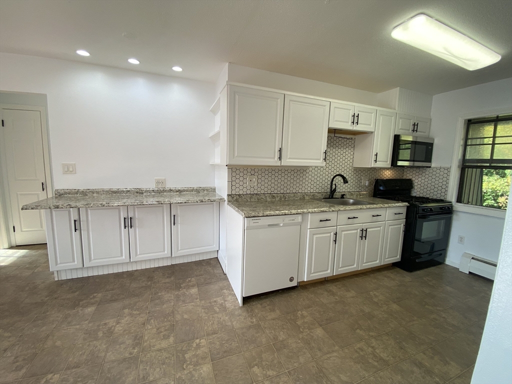 549 Russell Road, Unit 11D Westfield, MA 01085 - Photo 1 of 13 Gallery Image 1