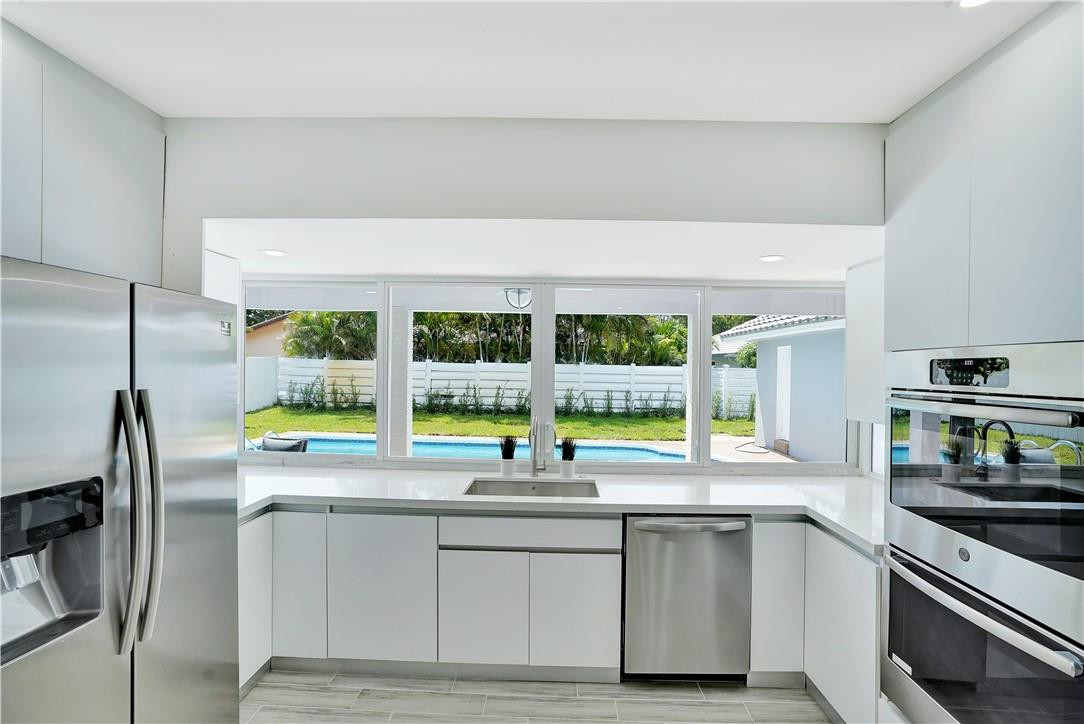 3520 North Park Road Hollywood, FL 33021 - Photo 3 of 19 Photo 3
